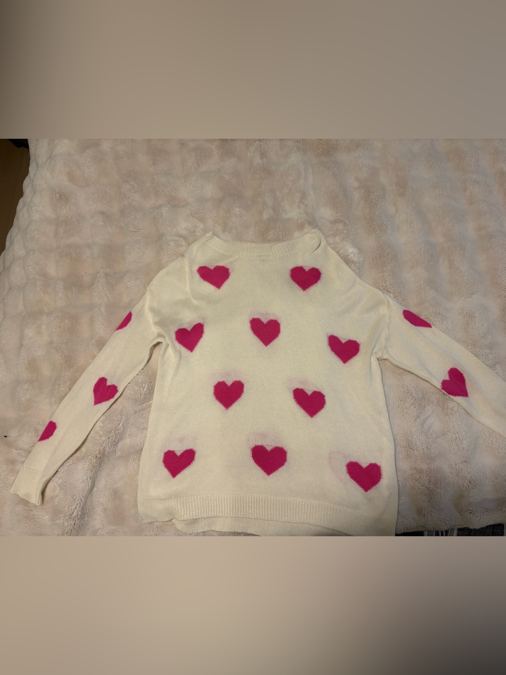 🩷 Main Strip Cream Sweater with Hot Pink Heart Motif